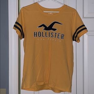 Yellow and blue hollister tee!!!